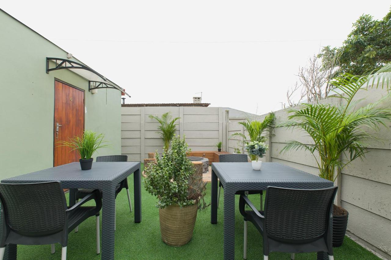Peace Love And Joy Self Catering Units Port Elizabeth Exterior foto