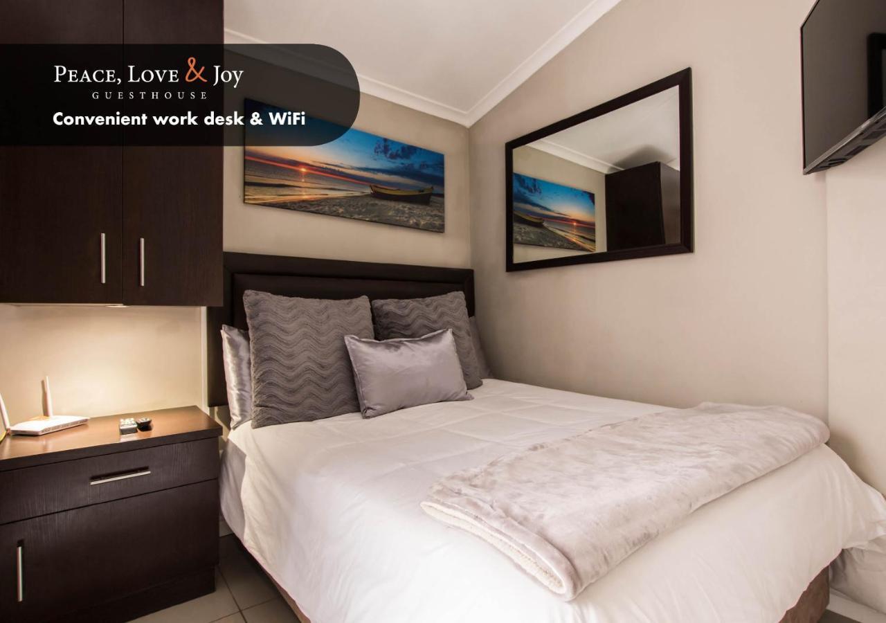 Peace Love And Joy Self Catering Units Hotel Port Elizabeth Exterior foto